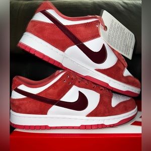 BRAND NEW NEVER WORN Women’s Dunk Low Valentine's Day 2024'